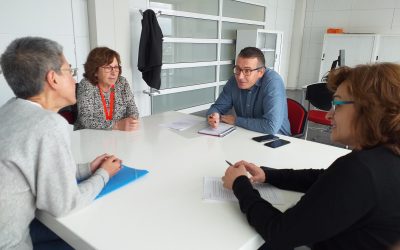 Reunión entre el director general de Cuidados, Humanización y Atención Sociosanitaria y representantes de ASICAS.