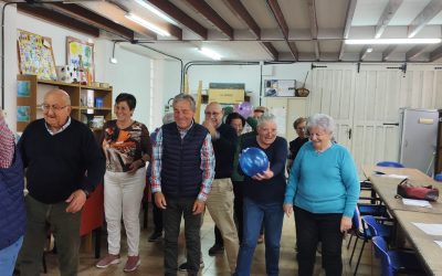 Ponemos el juego y la música, tú la alegría